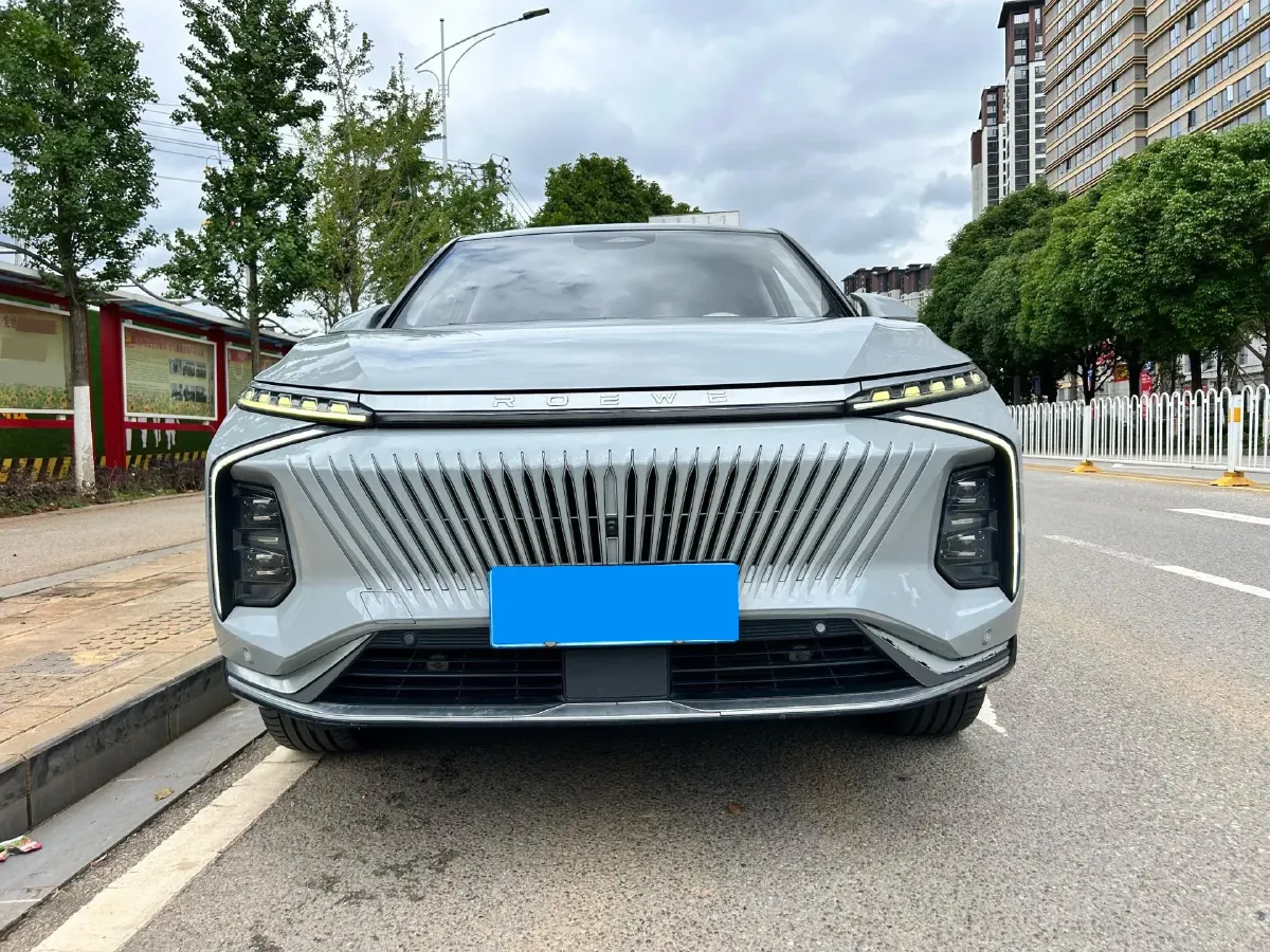 2022 Roewe Whale 2.0T 231HP L4 8AT,autocango,china used car exporter,china ev exporter,chinese used car exporter,chinese used ev exporter