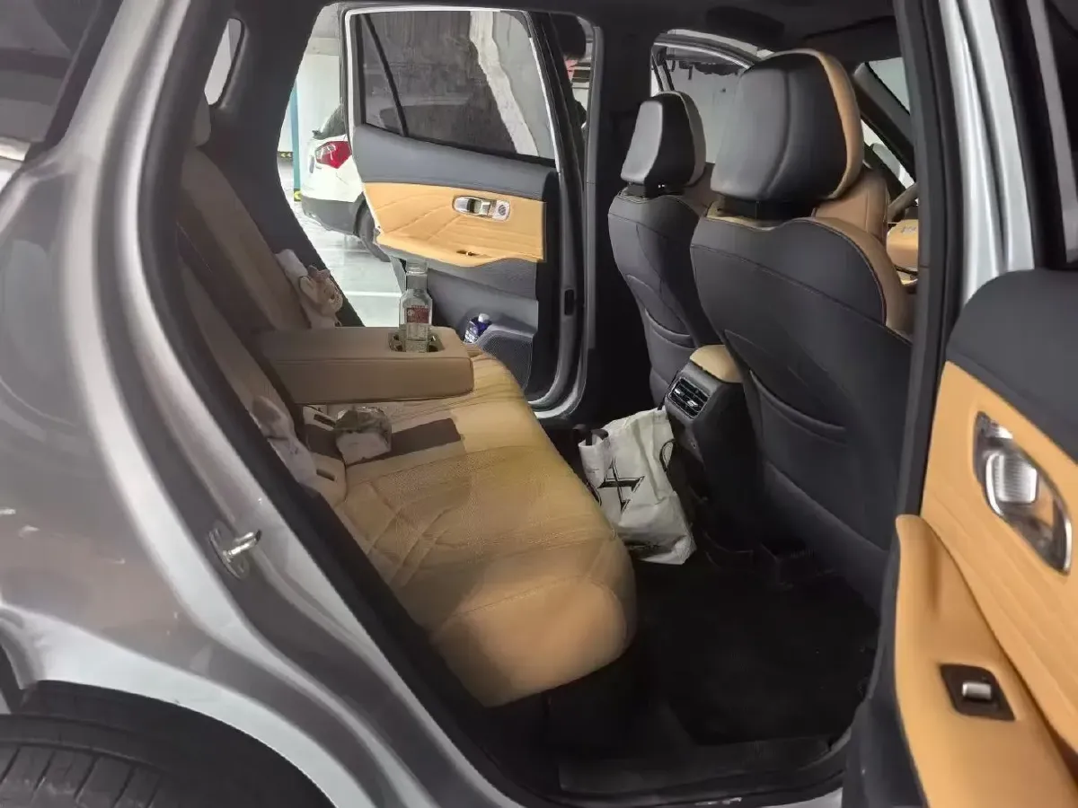 2025 Geely Galaxy Starship 7 EM-i 1.5L 112HP L4 1DHT PHEV 19.09KWH,autocango,china used car exporter,china ev exporter,chinese used car exporter,chinese used ev exporter