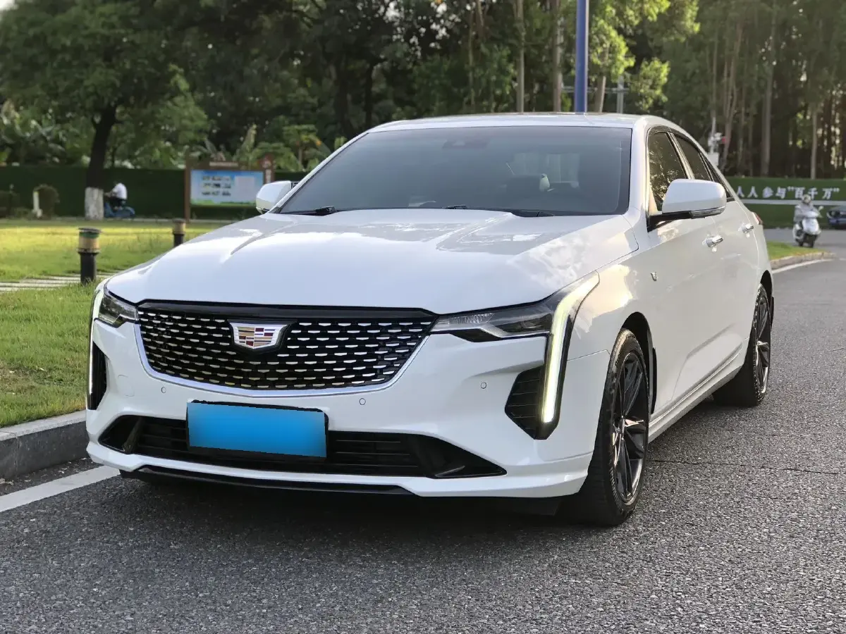 2022 Cadillac CT4 2.0T 237HP L4 8AT