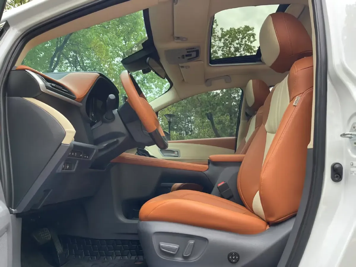 2024 Toyota Sienna 2.5L 189HP L4 E-CVT Hybrid,autocango,china used car exporter,china ev exporter,chinese used car exporter,chinese used ev exporter