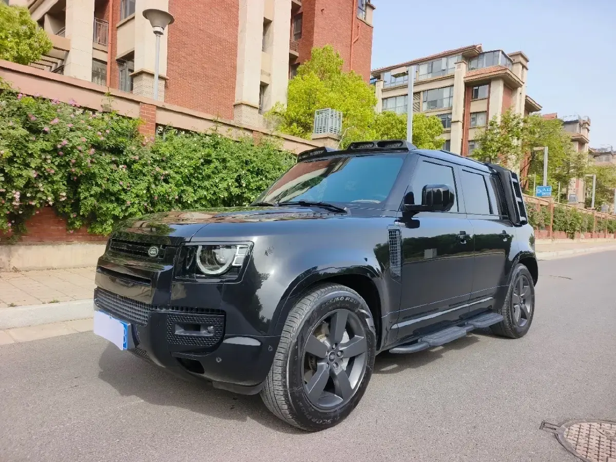 2024 Land Rover Defender 3.0T 400HP L6 8AT