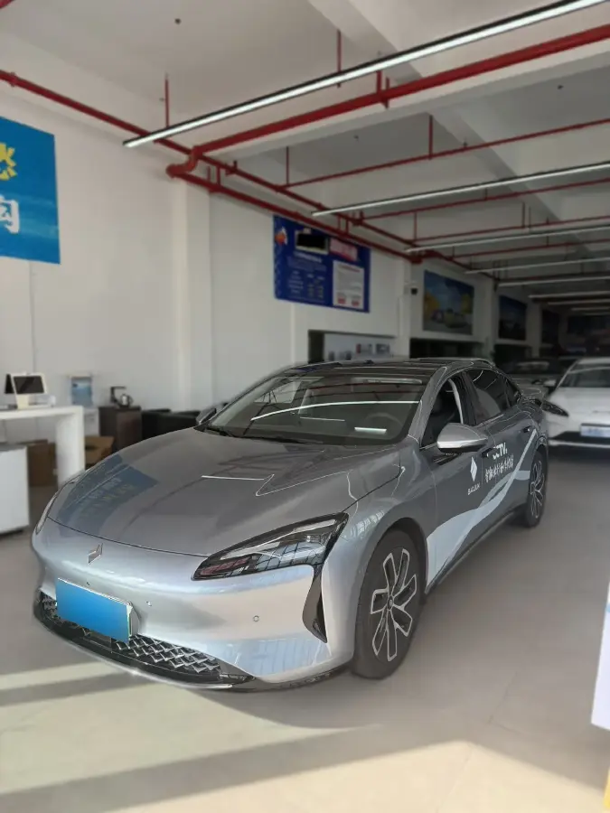 2025 BaoJun XiangJing BEV