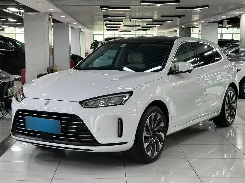 2022 HIMA AITO M5 Range Extended 125HP REEV 40KWH