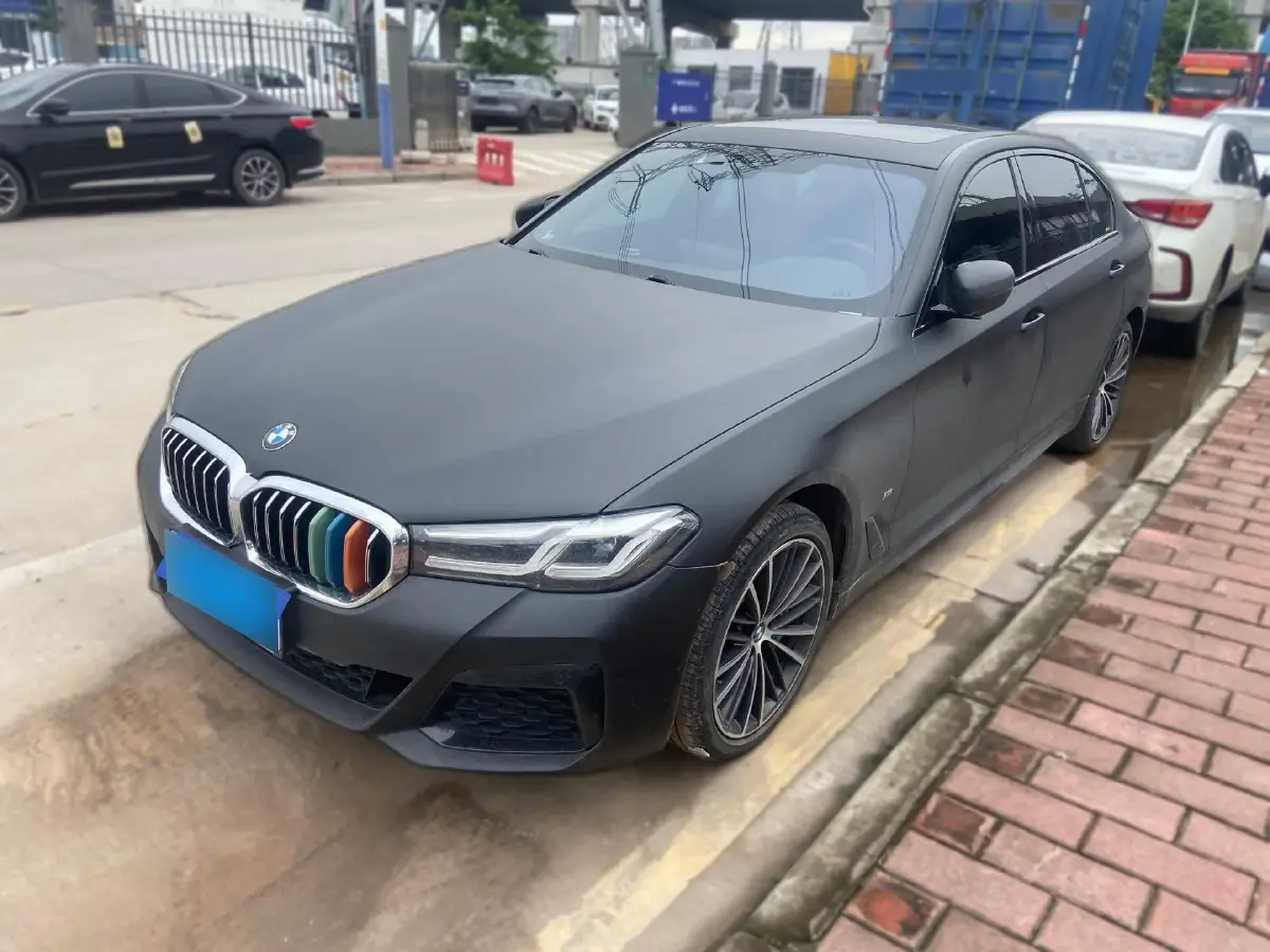 2022 BMW 5 Series 2.0T 252HP L4 8AT