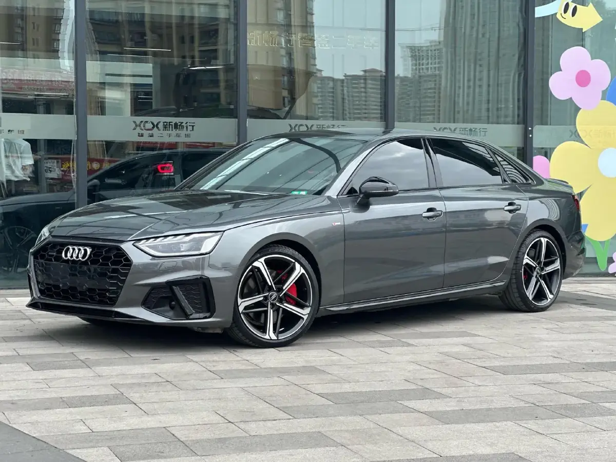 2022 Audi A4L 2.0T 252HP L4 7DCT