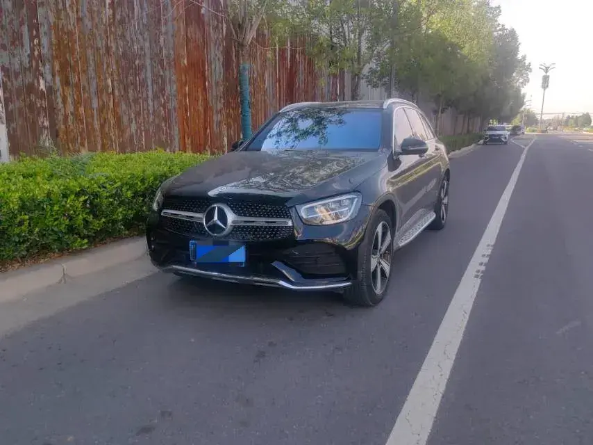 2022 Mercedes-Benz GLC Class 2.0T 258HP L4 9AT