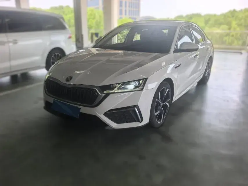 2022 Skoda Octavia 1.4T 150HP L4 7DCT