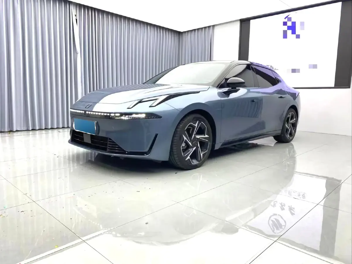 2025 LYNK&CO 06 EM-P 1.5L 120HP L4 3DHT PHEV 19.09KWH