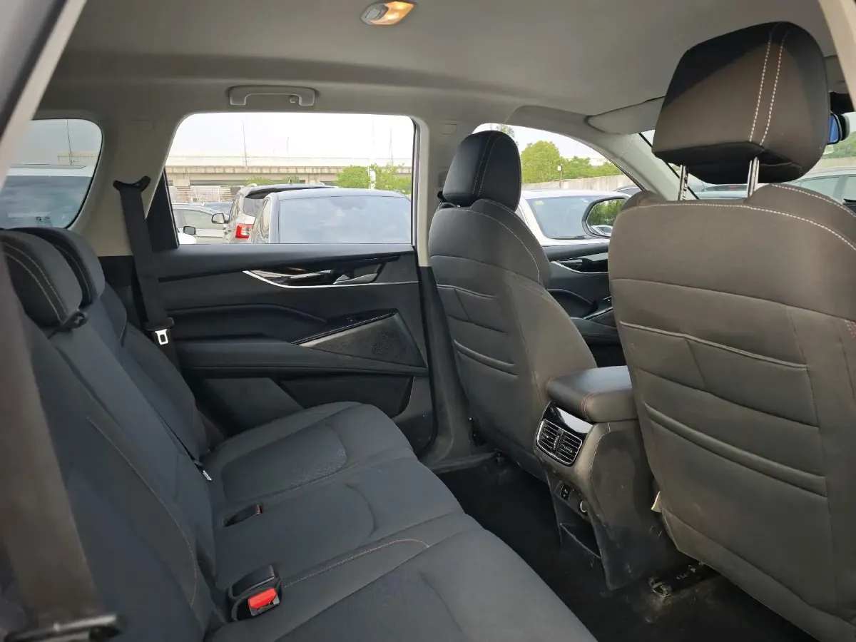 2021 MAXUS Euniq 6 BEV 70KWH,autocango,china used car exporter,china ev exporter,chinese used car exporter,chinese used ev exporter