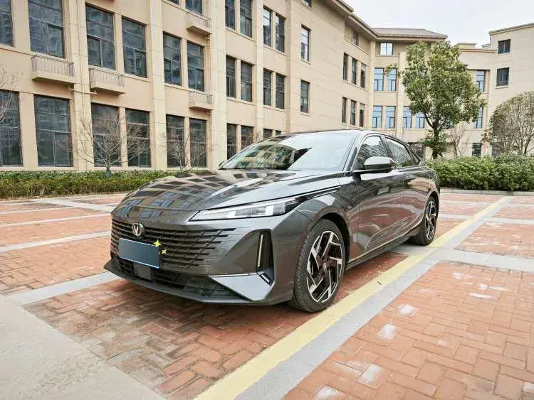 2023 ChangAn Lamore 1.5T 170HP L4 7DCT