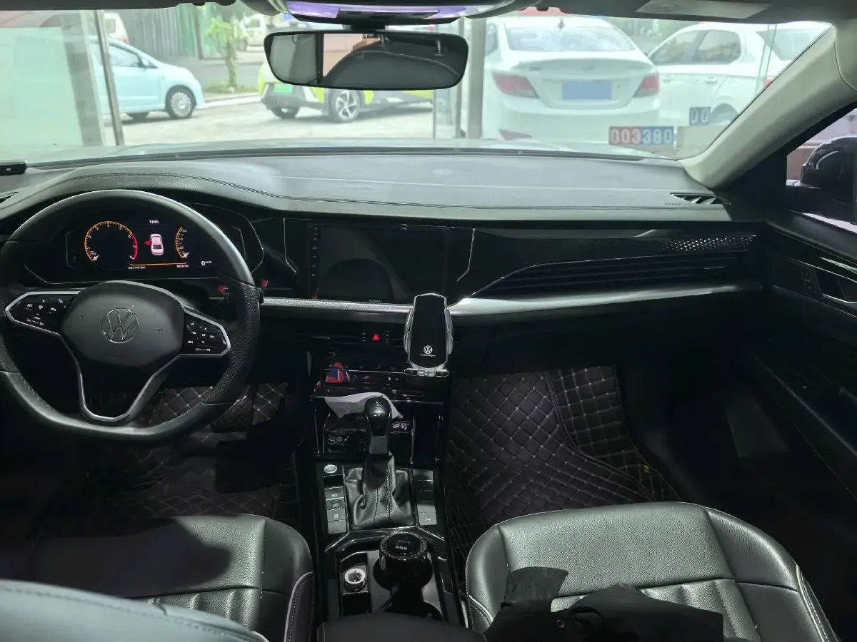 2023 Volkswagen Passat 2.0T 186HP L4 7DCT,autocango,china used car exporter,china ev exporter,chinese used car exporter,chinese used ev exporter