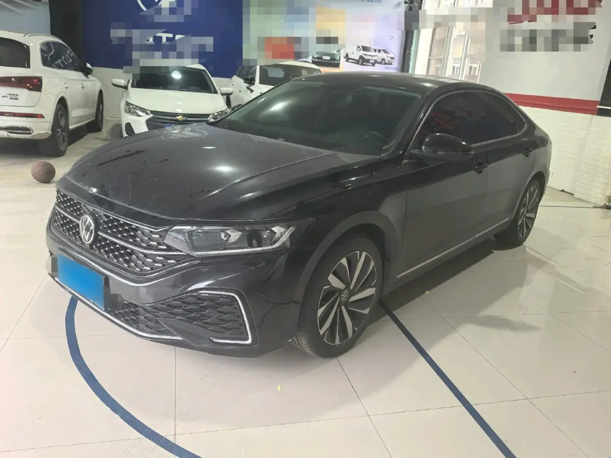 2023 Volkswagen Passat 2.0T 186HP L4 7DCT
