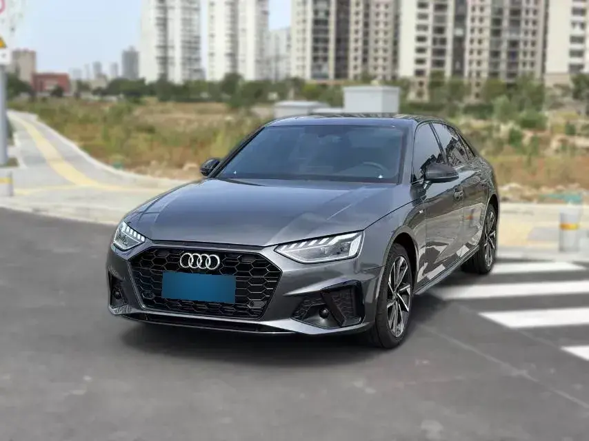 2023 Audi A4L 2.0T 190HP L4 7DCT