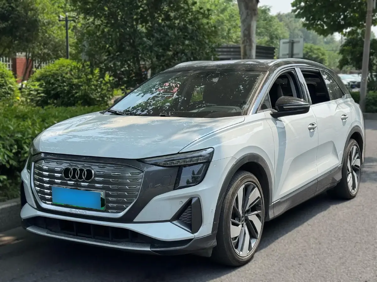 2022 Audi Q5 e-tron BEV 83.4KWH
