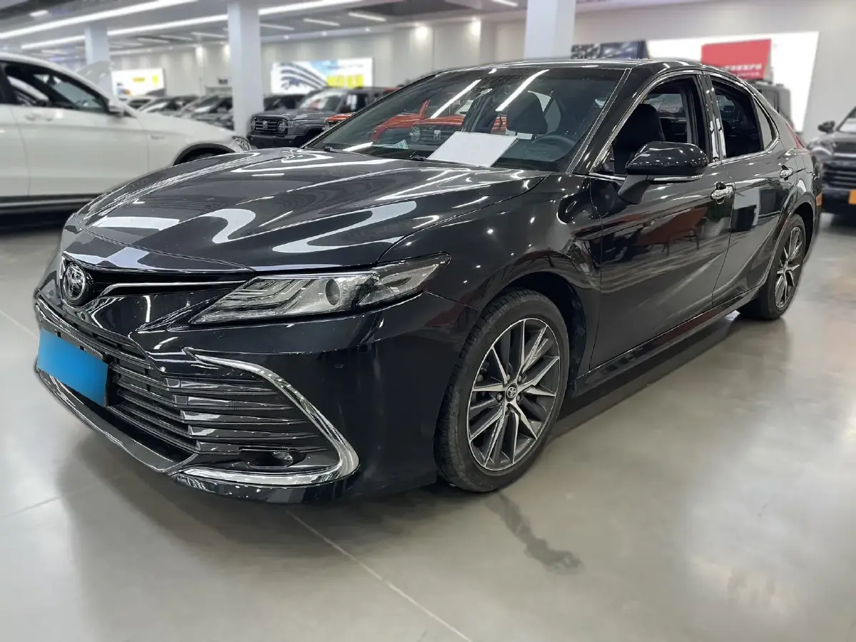 2021 Toyota Camry 2.5L 209HP L4 8AT