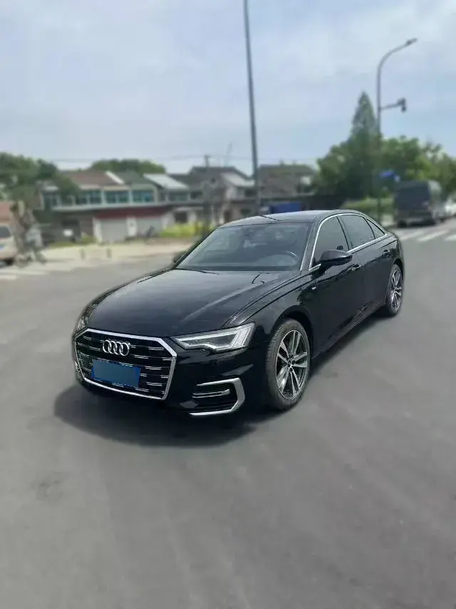 2024 Audi A6L 2.0T 190HP L4 7DCT