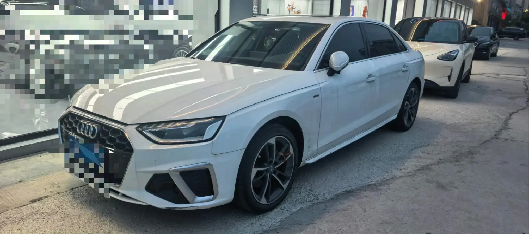 2022 Audi A4L 2.0T 190HP L4 7DCT