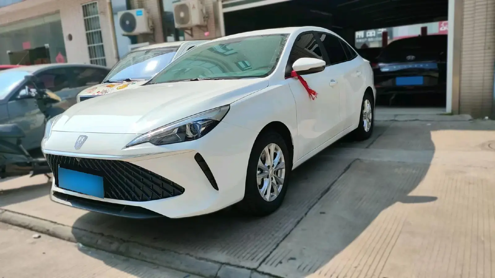 2024 Roewe i5 1.5L 129HP L4 CVT