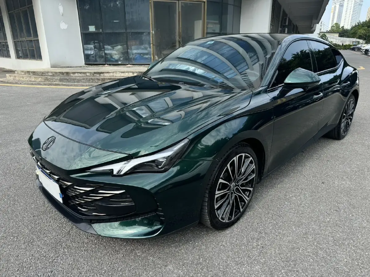 2023 MG 7 2.0T 261HP L4 9AT