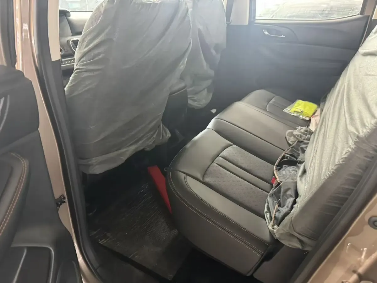 2023 BAW Calorie 2.0L 144HP L4 8AT,autocango,china used car exporter,china ev exporter,chinese used car exporter,chinese used ev exporter