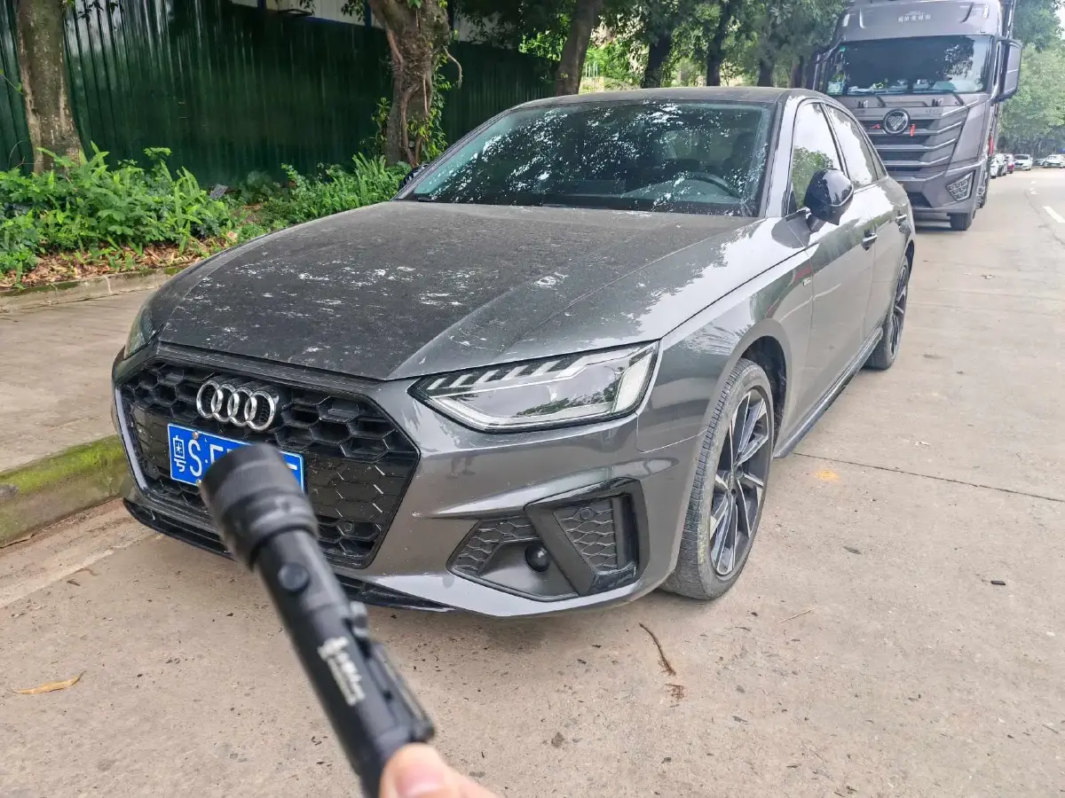 2022 Audi A4L 2.0T 190HP L4 7DCT