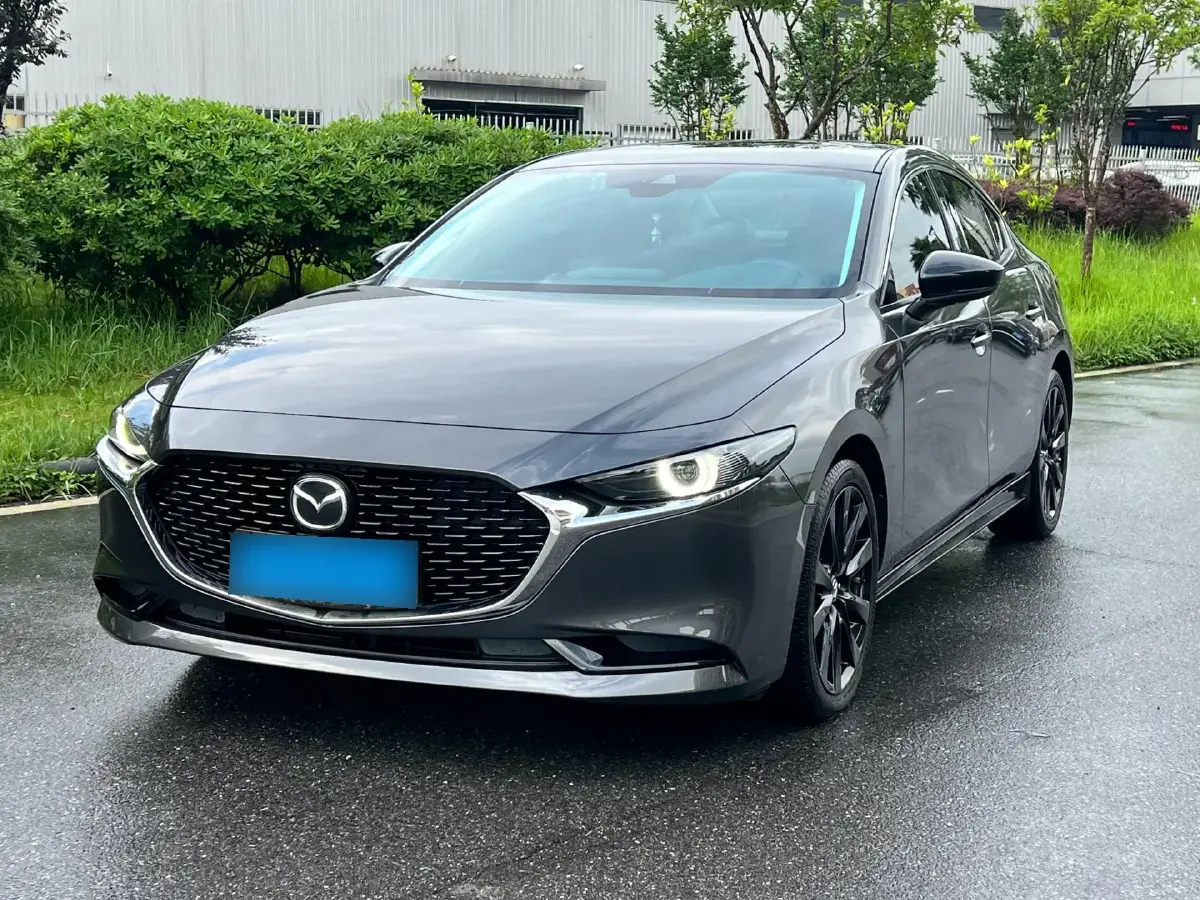 2022 Mazda 3 Axela 2.0L 158HP L4 6AT