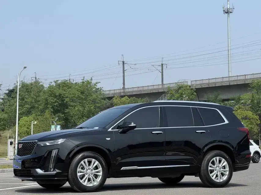 2022 Cadillac XT6 2.0T 237HP L4 9AT