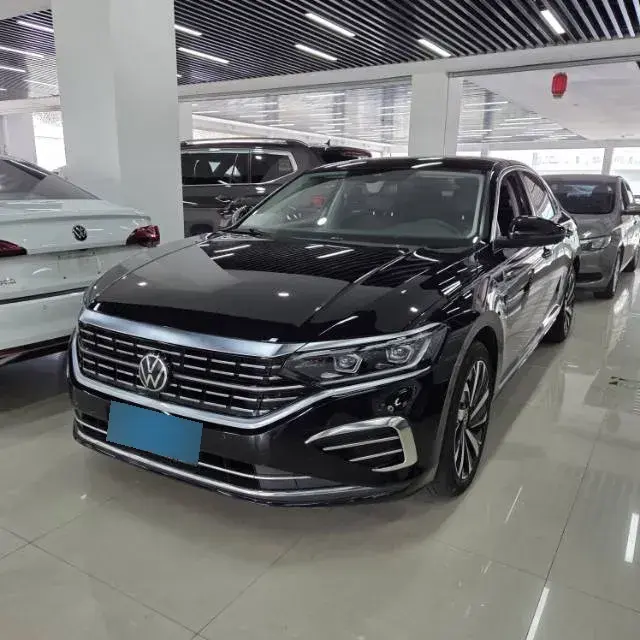 2022 Volkswagen Passat 2.0T 186HP L4 7DCT
