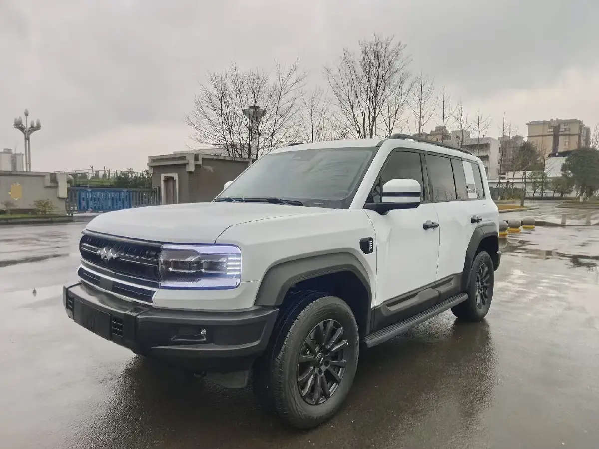 2023 FangChengBao Bao 5 1.5T 194HP L4 E-CVT PHEV 31.8KWH