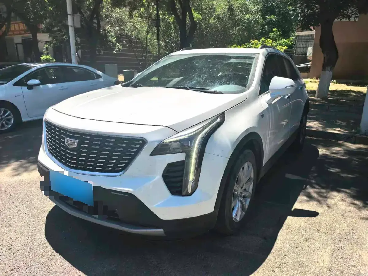 2021 Cadillac XT4 2.0T 237HP L4 9AT