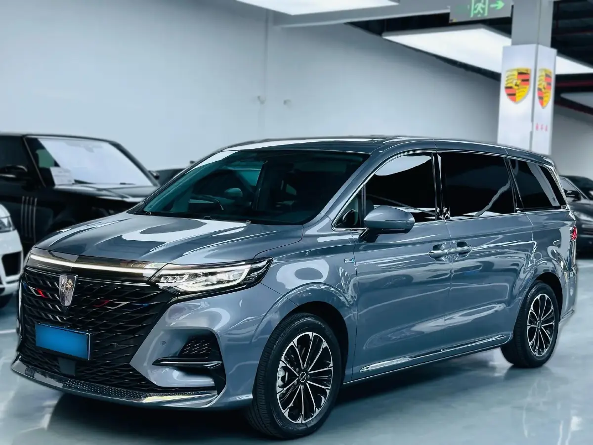 2022 Roewe iMAX8 2.0T 234HP L4 8AT