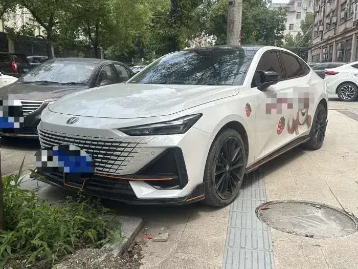 2023 ChangAn UNI-V 1.5T 188HP L4 7DCT