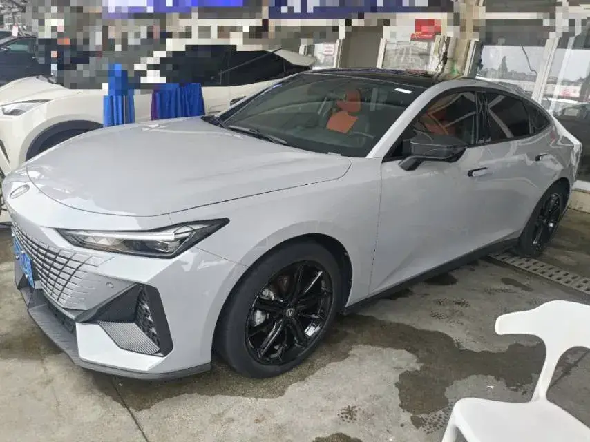2022 ChangAn UNI-V 1.5T 188HP L4 7DCT