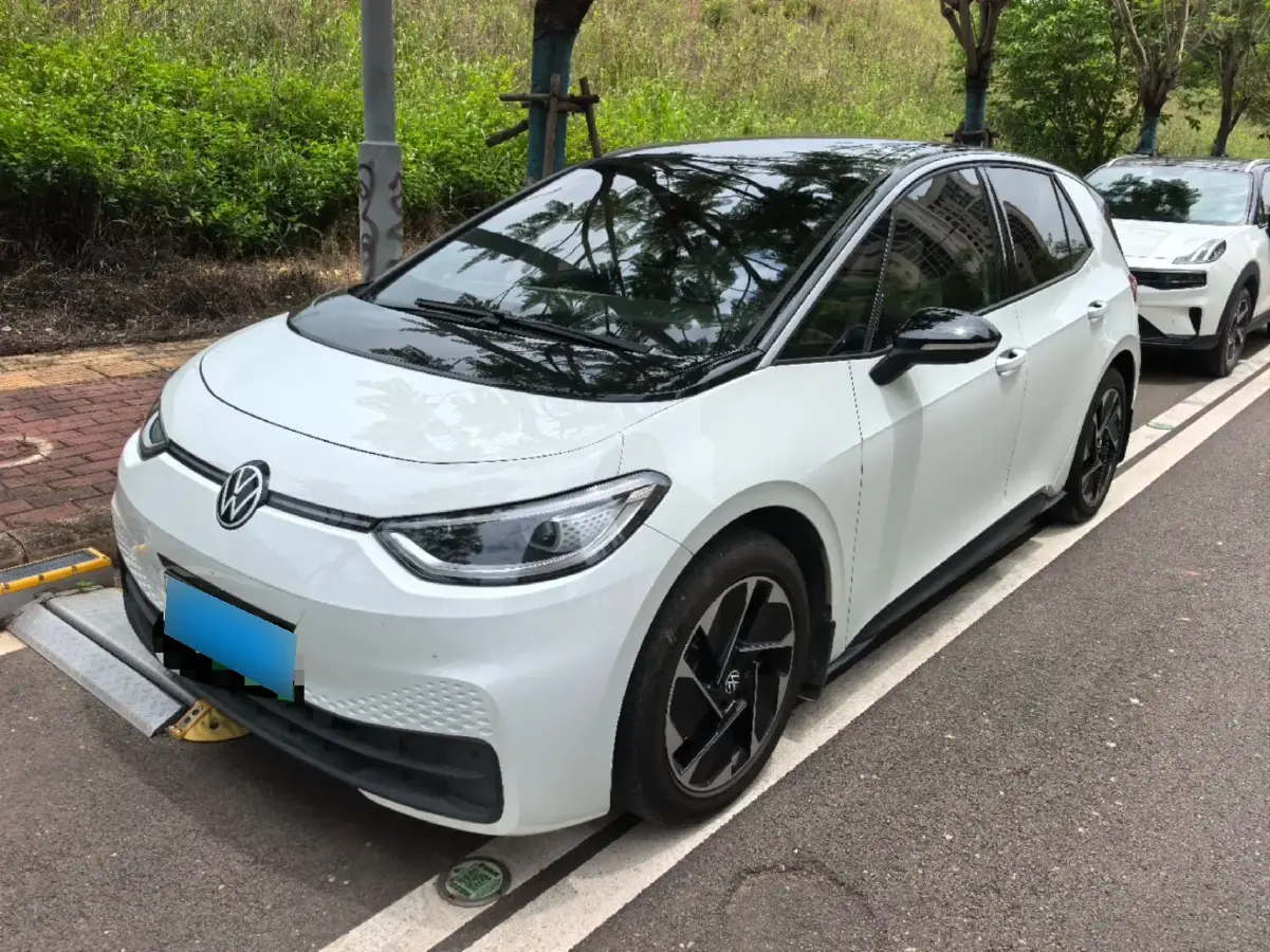 2024 Volkswagen ID.3 BEV 52.8KWH