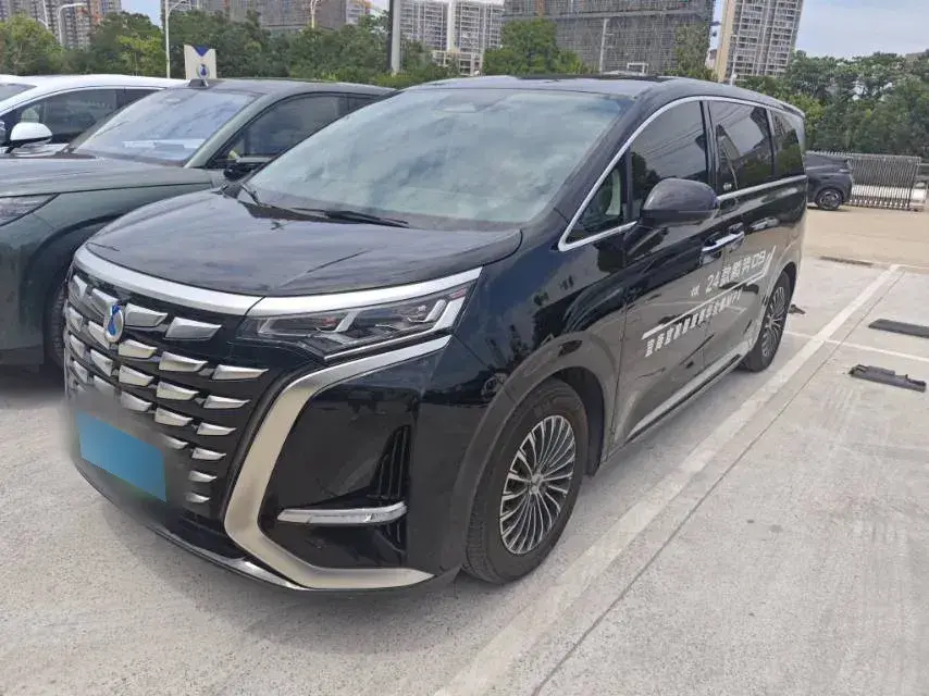 2024 Denza D9 1.5T 139HP L4 E-CVT PHEV 40KWH