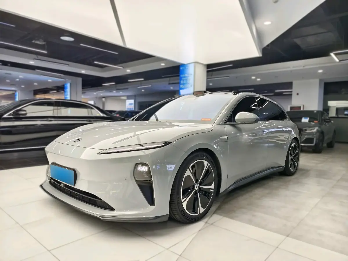 2023 NIO ET5T BEV 75KWH