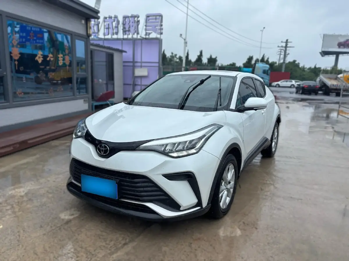 2022 Toyota Izoa 2.0L 171HP L4 CVT