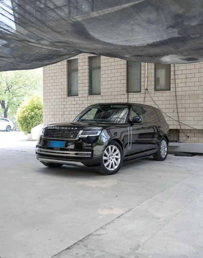 2024 Land Rover Range Rover 3.0T 400HP L6 8AT