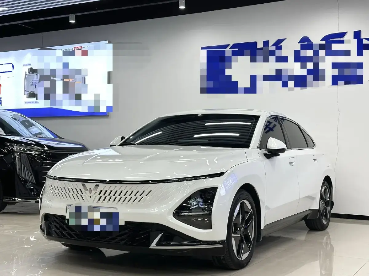 2023 WuLing XingGuang 1.5L 106HP L4 E-CVT PHEV 20.5KWH