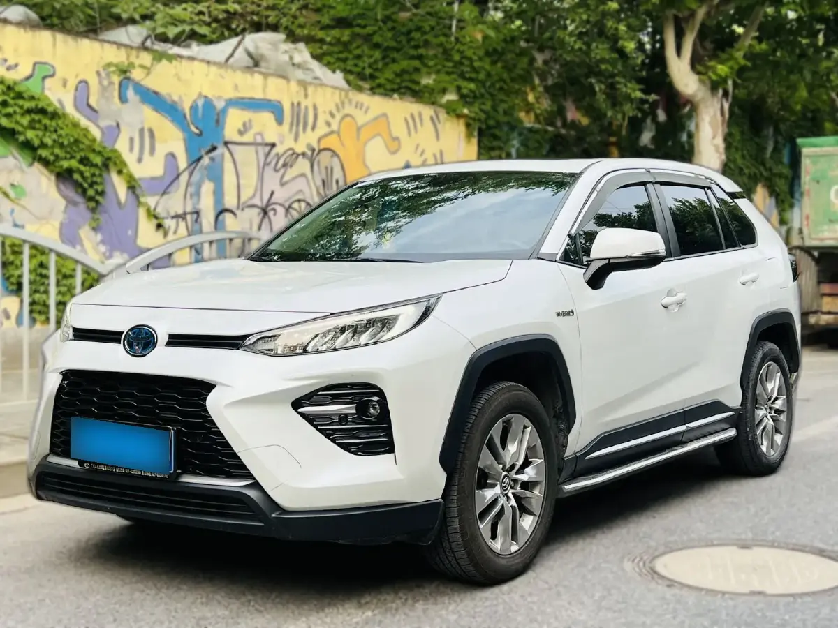 2022 Toyota Wildlander 2.5L 178HP L4 E-CVT Hybrid