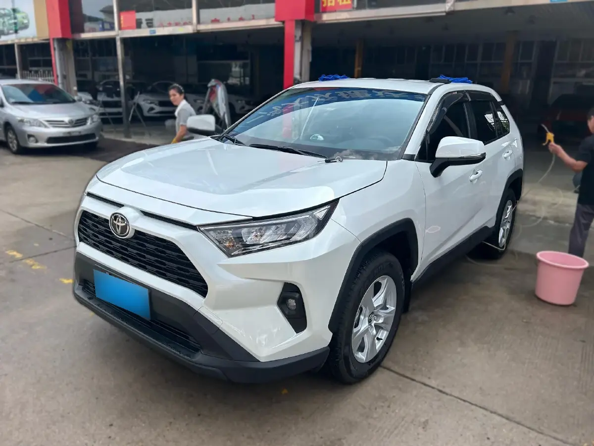 2024 Toyota RAV4 2.0L 171HP L4 CVT