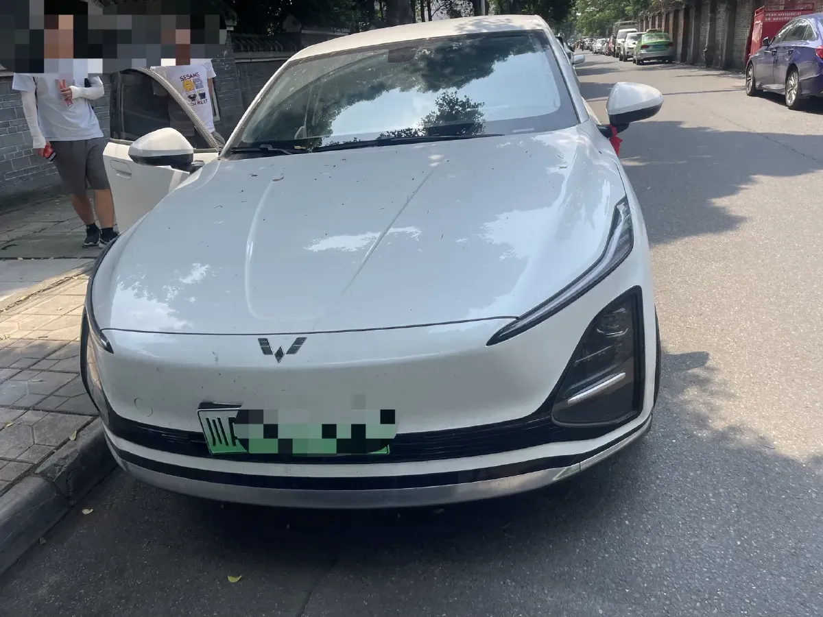 2024 WuLing E5 BEV 54.3KWH,autocango,china used car exporter,china ev exporter,chinese used car exporter,chinese used ev exporter