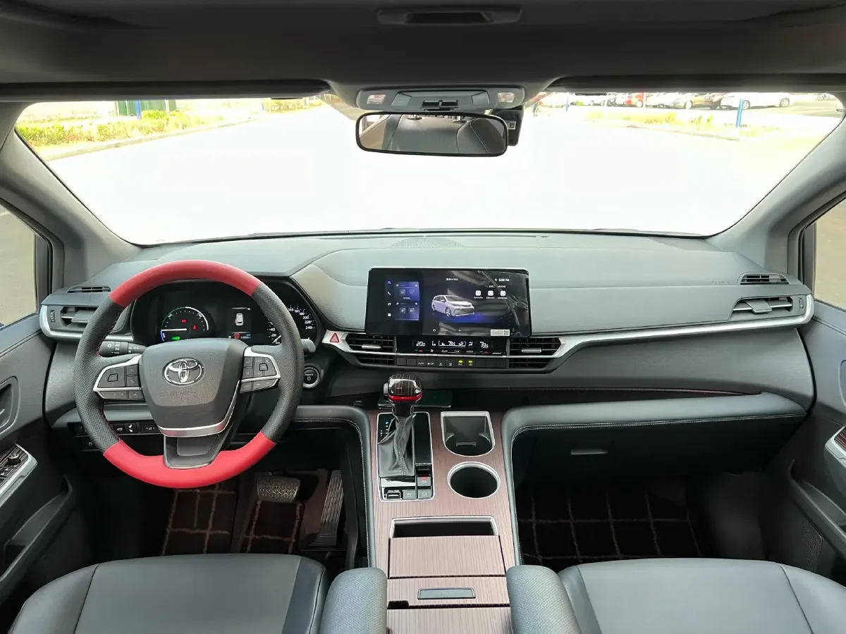 2024 Toyota Granvia 2.5L 189HP L4 E-CVT Hybrid,autocango,china used car exporter,china ev exporter,chinese used car exporter,chinese used ev exporter