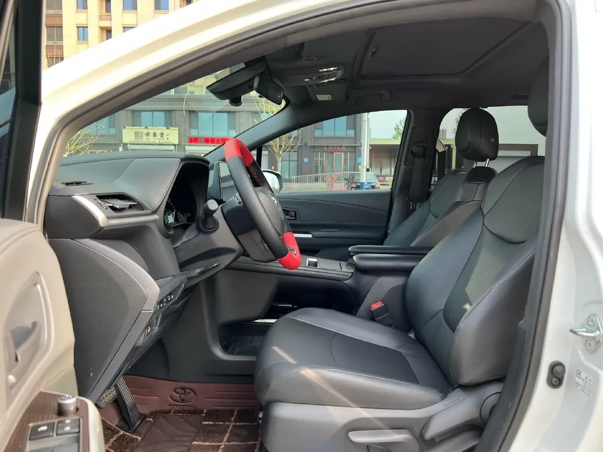 2024 Toyota Granvia 2.5L 189HP L4 E-CVT Hybrid,autocango,china used car exporter,china ev exporter,chinese used car exporter,chinese used ev exporter