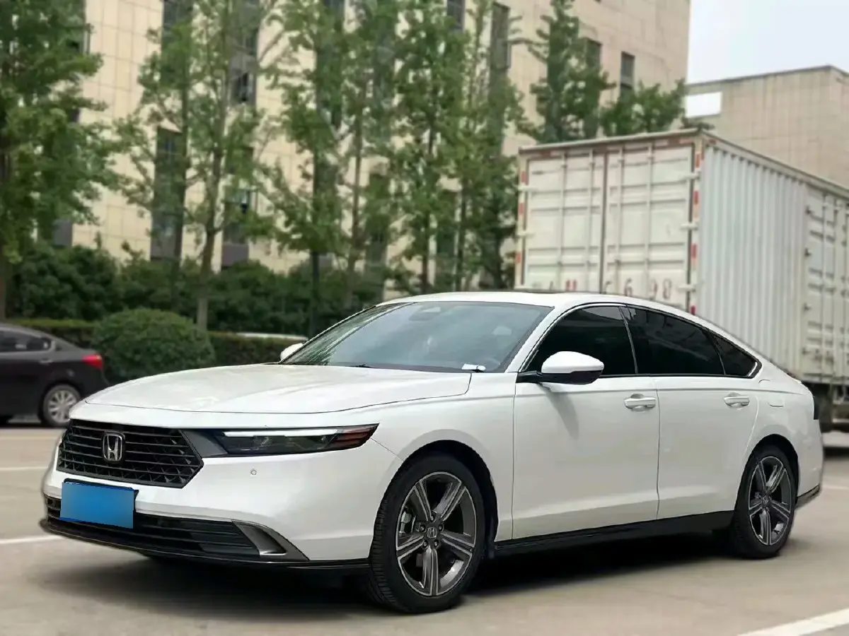2023 Honda Accord 1.5T 192HP L4 CVT