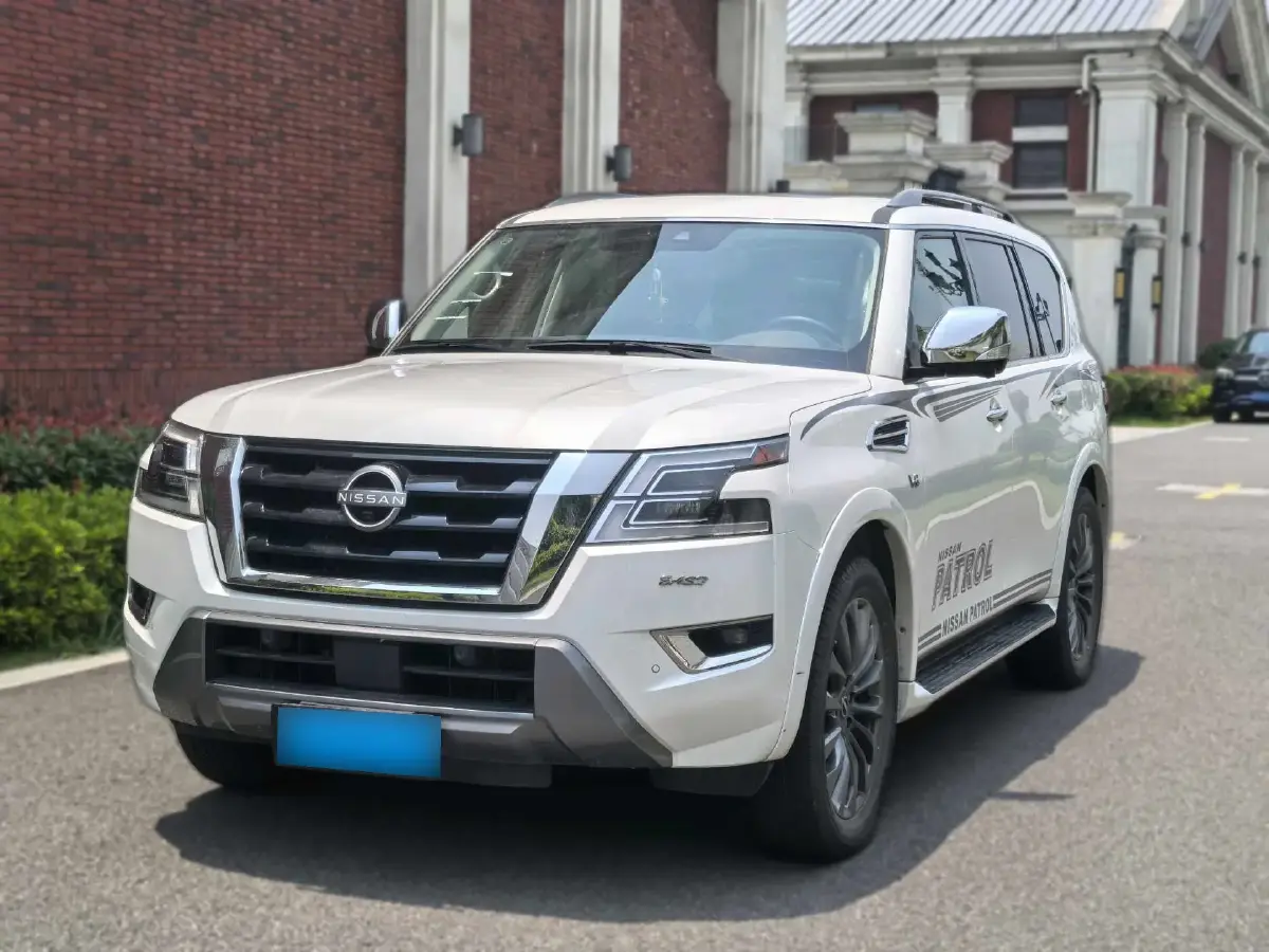 2023 Nissan Patrol 5.6L 400HP V8 7AT