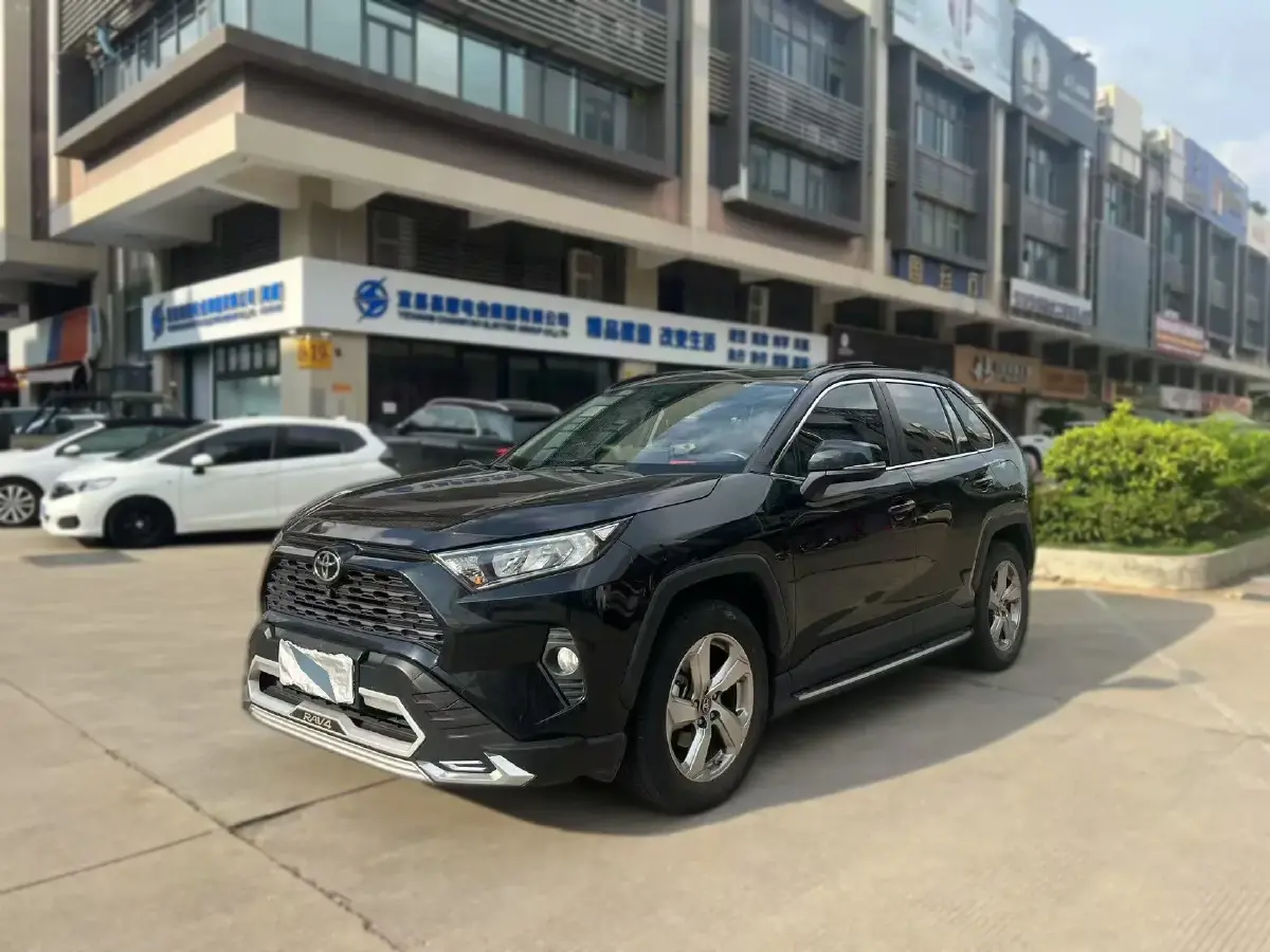 2021 Toyota RAV4 2.0L 171HP L4 CVT