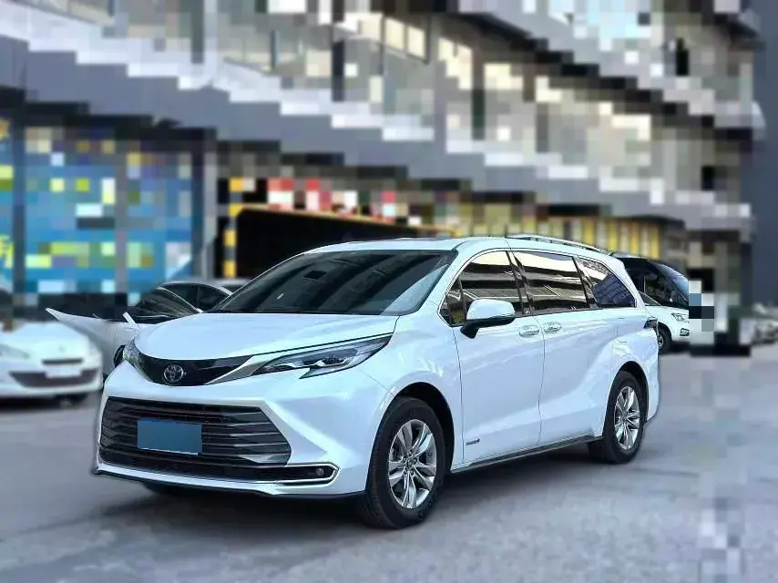 2021 Toyota Sienna 2.5L 192HP L4 E-CVT Hybrid