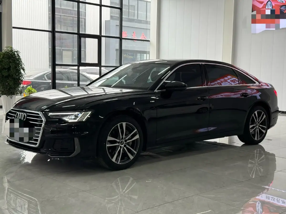 2022 Audi A6L 2.0T 190HP L4 7DCT