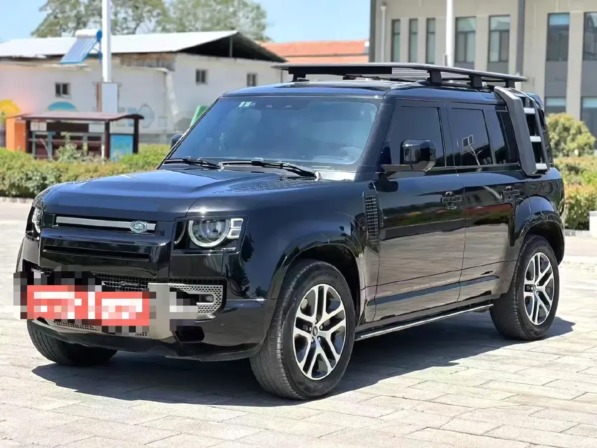 2023 Land Rover Defender 3.0T 400HP L6 8AT